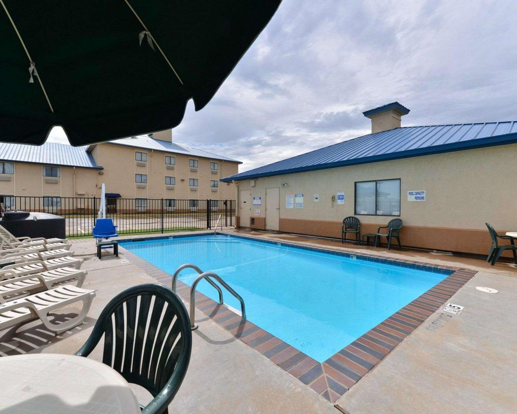 Quality Inn & Suites Wichita Falls I-44 Екстер'єр фото