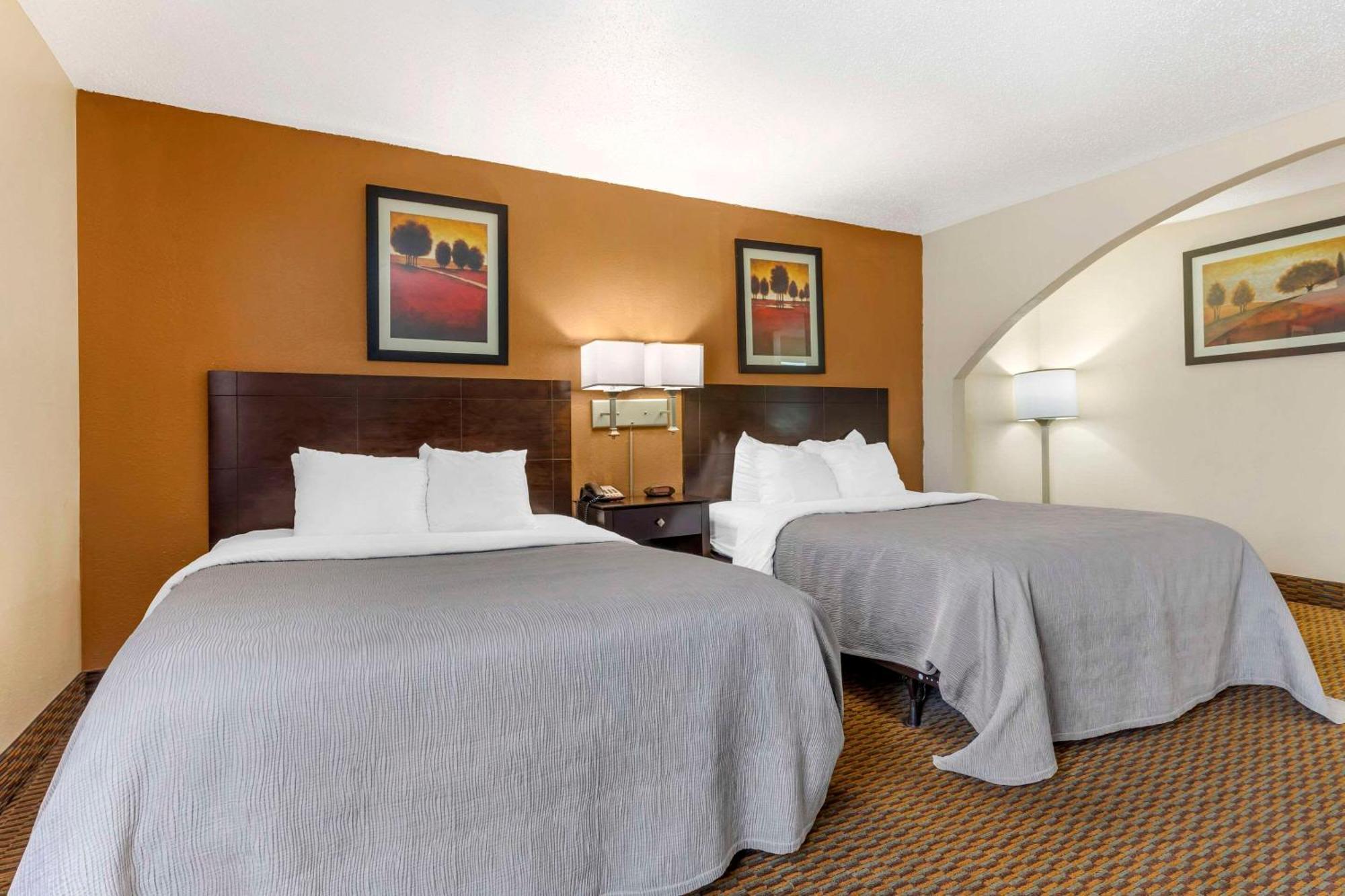 Quality Inn & Suites Wichita Falls I-44 Екстер'єр фото