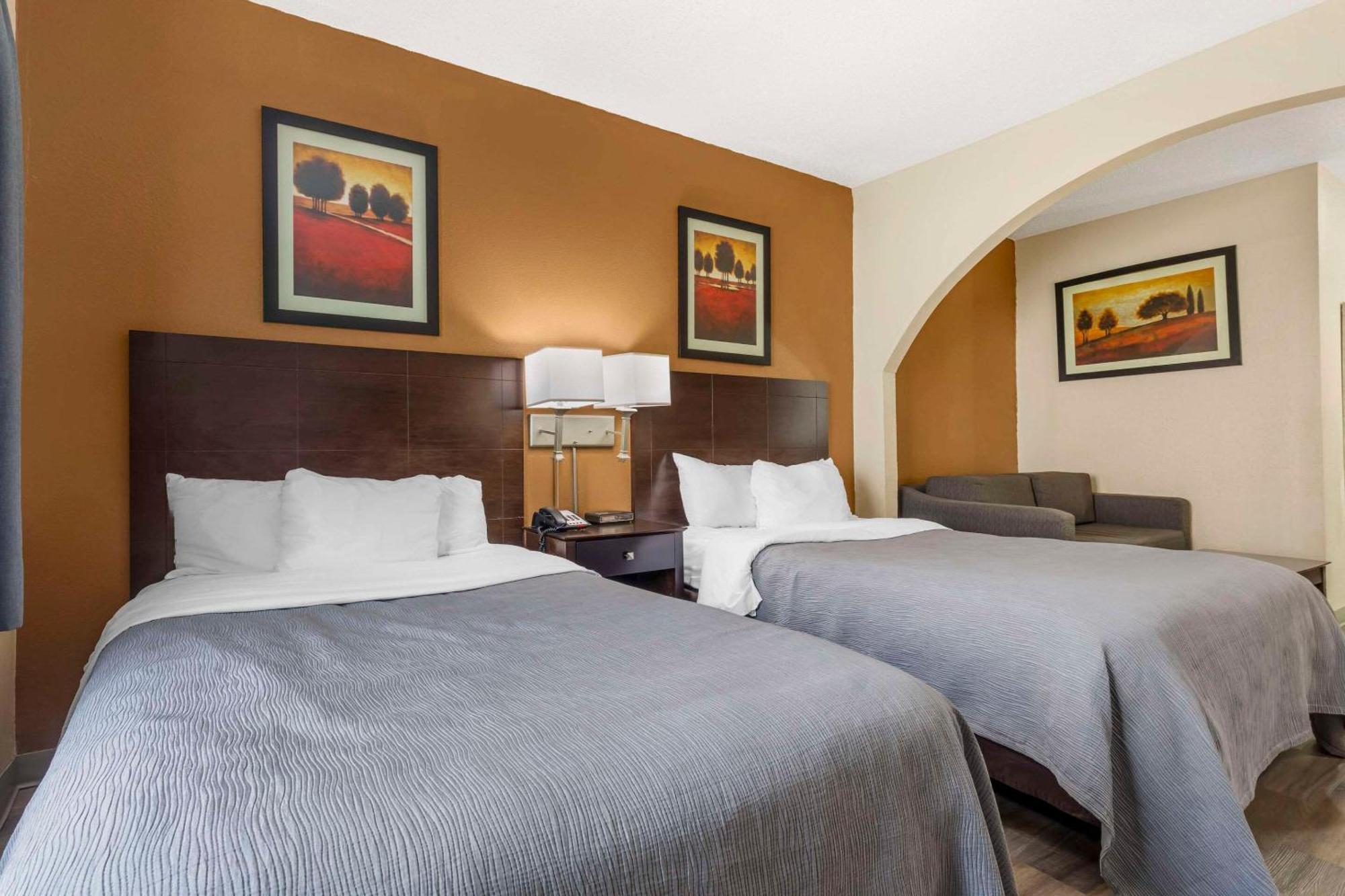 Quality Inn & Suites Wichita Falls I-44 Екстер'єр фото