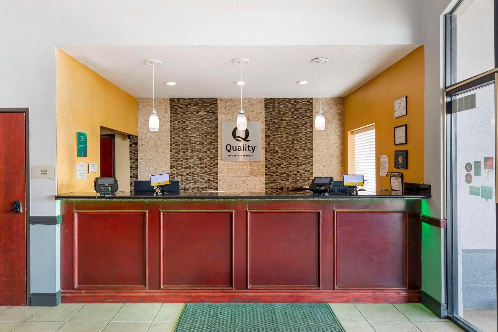 Quality Inn & Suites Wichita Falls I-44 Екстер'єр фото